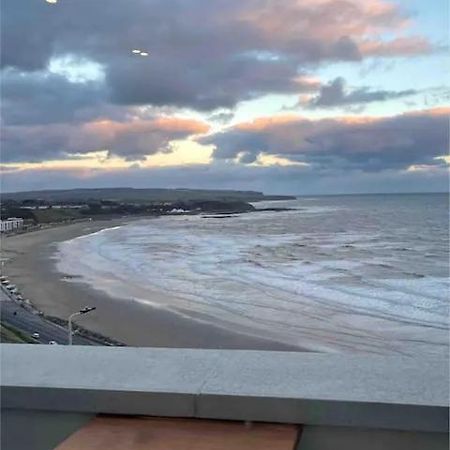Spectacular 2 Bedroom Balcony Sea View Flat สการ์โบโรห์ ภายนอก รูปภาพ